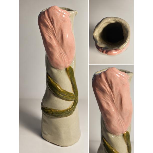 Vase med lyser�d tulipan